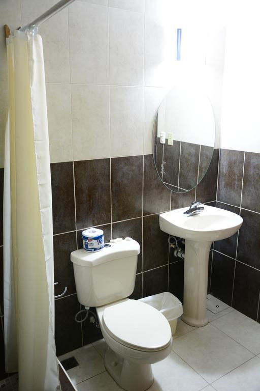 Hotel Sherwood Tela Cameră foto